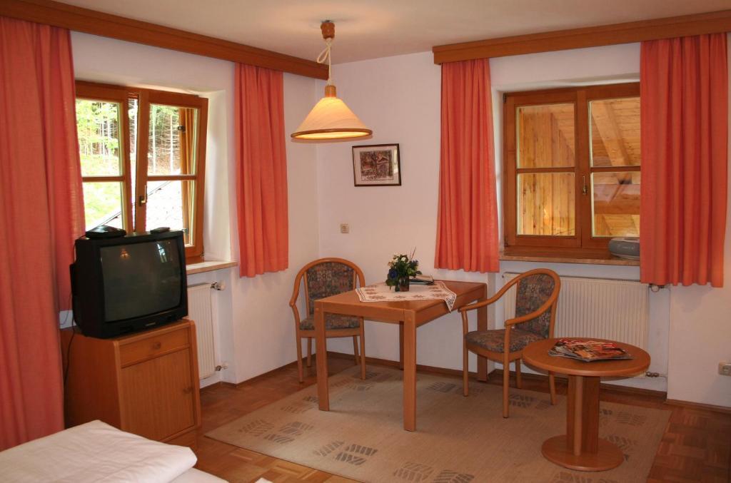 Ferienhaus Am Roemerweg Klais Habitación foto